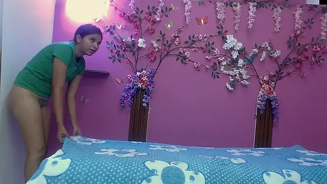 skinnybarbie022 online show from 27, 9, 2025