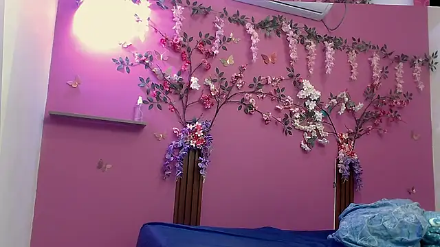 skinnybarbie022 online show from 26, 9, 2025