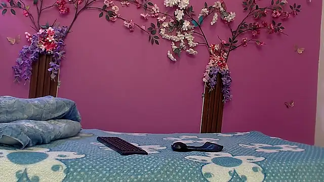 skinnybarbie022 online show from 20, 9, 2025