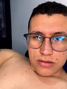 Kurtxxx22 online show from 6, 1, 2026