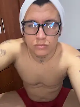 Kurtxxx22 online show from 3, 11, 2025