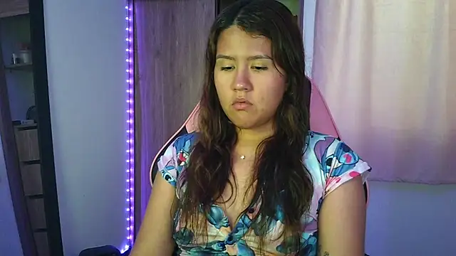 Oliviawatson1 online show from 26, 10, 2025