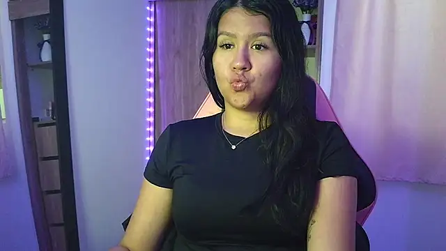 Oliviawatson1 online show from 27, 11, 2025