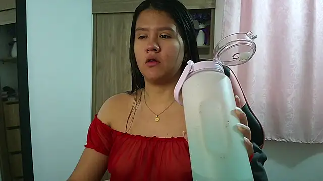 Oliviawatson1 online show from 19, 2, 2026