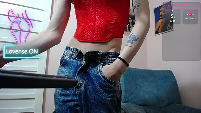 Snapshot of princess_sarita1 chatting on 12, 7, 2026 princess sarita1 online show from 12, 7, 2026