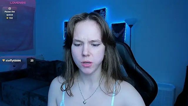 cute little ass online show from 10, 9, 2025