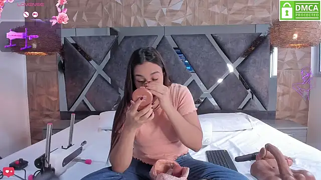 Selene  Lopez  online show from 5, 6, 2026