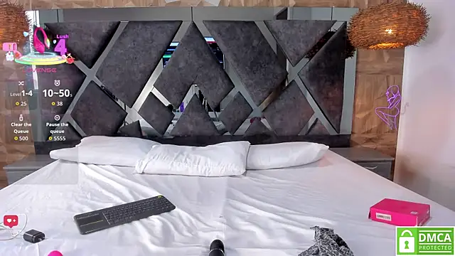 Selene  Lopez  online show from 9, 11, 2025