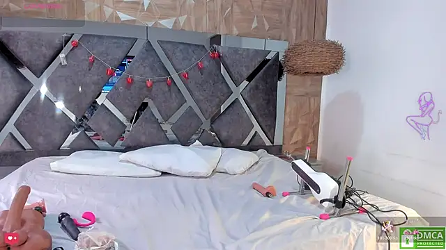 Selene  Lopez  online show from 24, 2, 2026