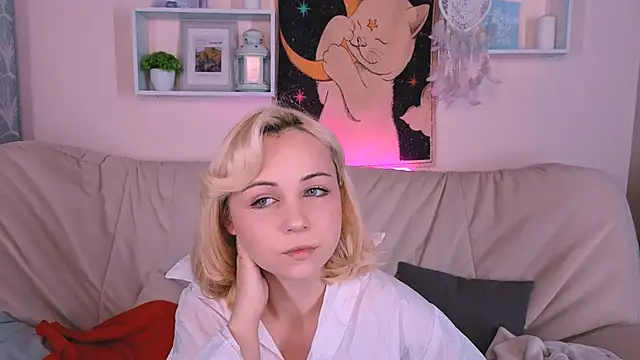 Charlotte Colinss online show from 2, 10, 2025