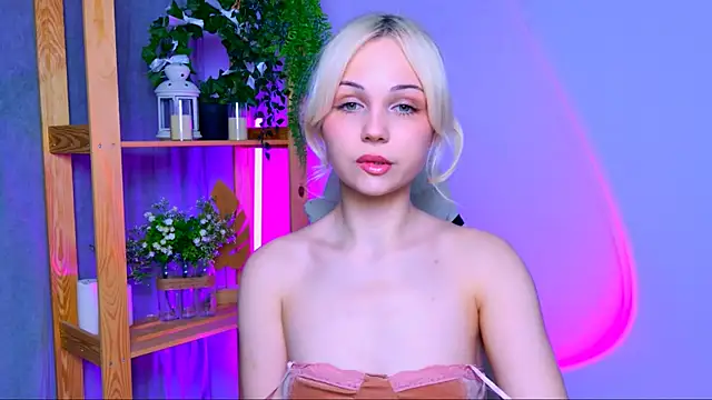 Charlotte Colinss online show from 20, 3, 2026