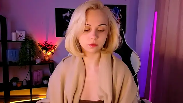Charlotte Colinss online show from 26, 5, 2026