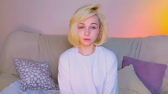 Charlotte Colinss online show from 11, 5, 2026