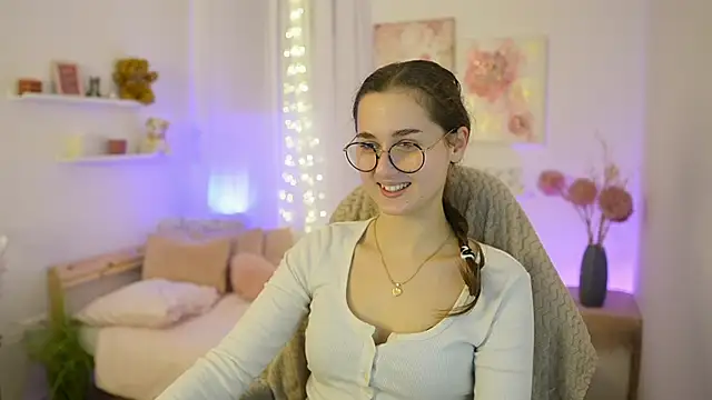 Annita Grey online show from 3, 12, 2025