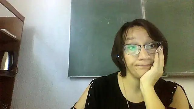 Moon Janis online show from 18, 9, 2025