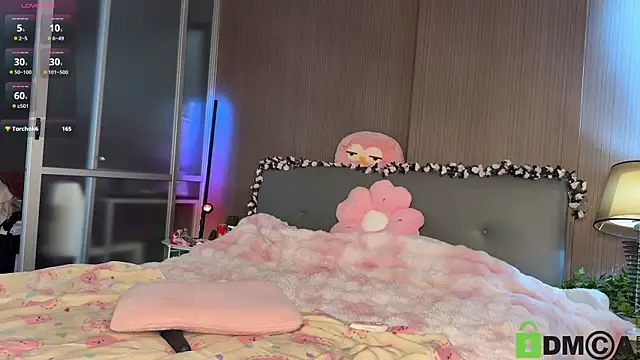 Lizzy meoww online show from 2, 11, 2025