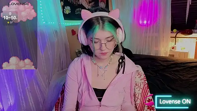 Miko Meow online show from 21, 12, 2025