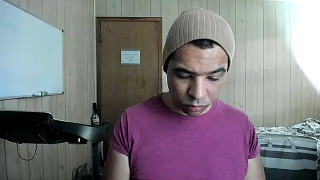 Snapshot of NaturalBeautyQueen chatting on 29, 9, 2025 NaturalBeautyQueen online show from 29, 9, 2025