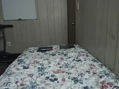 Snapshot of NaturalBeautyQueen chatting on 16, 11, 2025 NaturalBeautyQueen online show from 16, 11, 2025