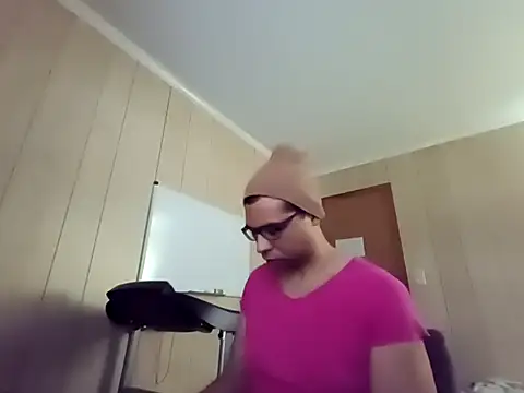 Snapshot of NaturalBeautyQueen chatting on 21, 9, 2025 NaturalBeautyQueen online show from 21, 9, 2025