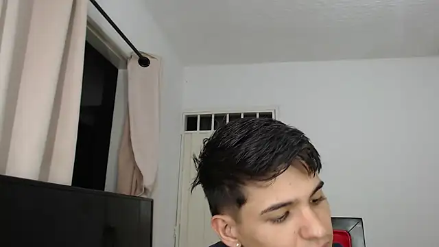 Alex mojica online show from 10, 10, 2025