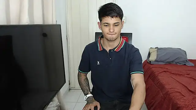 Alex mojica online show from 7, 11, 2025