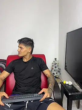 Alex mojica online show from 11, 2, 2026