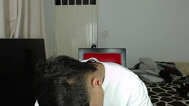 Alex mojica online show from 1, 10, 2025