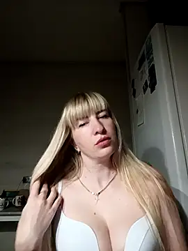 Snapshot of babyjessi chatting on 8, 10, 2025 babyjessi online show from 8, 10, 2025