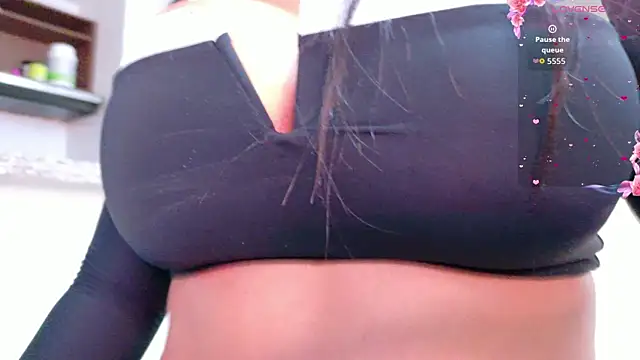 Michelle Ferrerr online show from 22, 7, 2026