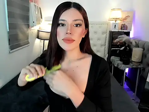 naughtyandreaxx online show from 13, 1, 2026