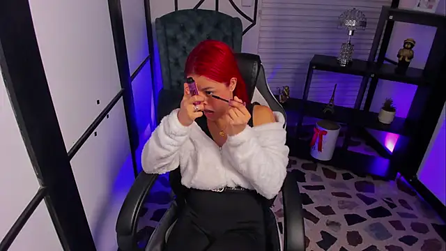 NahomiRichards  online show from 21, 10, 2025