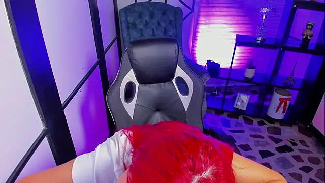 NahomiRichards  online show from 16, 9, 2025