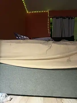 bearcub300 online show from 20, 10, 2025