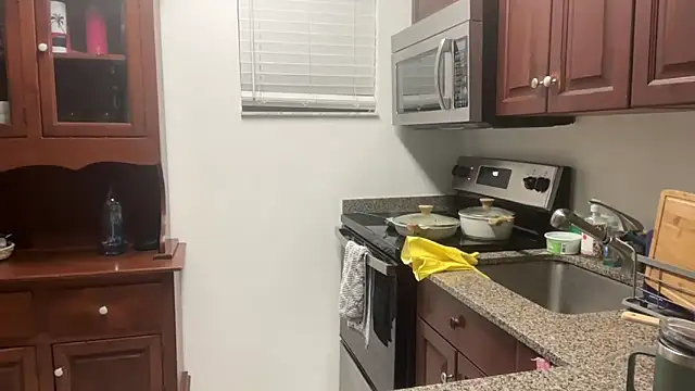 prettyykitty22 online show from 11, 11, 2025