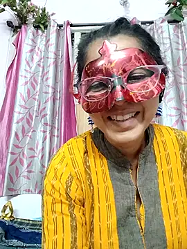 Snapshot of thanusi_2 chatting on 6, 4, 2026 thanusi 2 online show from 6, 4, 2026