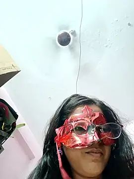 Snapshot of thanusi_2 chatting on 5, 4, 2026 thanusi 2 online show from 5, 4, 2026