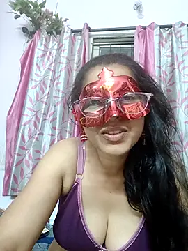 Snapshot of thanusi_2 chatting on 13, 3, 2026 thanusi 2 online show from 13, 3, 2026