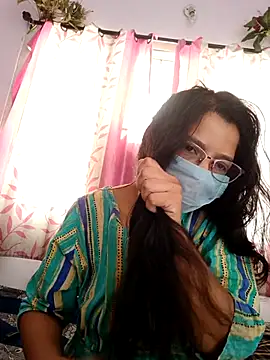 Snapshot of thanusi_2 chatting on 12, 4, 2026 thanusi 2 online show from 12, 4, 2026