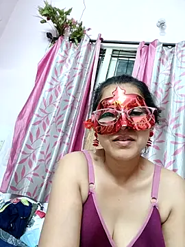 Snapshot of thanusi_2 chatting on 6, 3, 2026 thanusi 2 online show from 6, 3, 2026