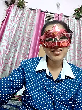 Snapshot of thanusi_2 chatting on 1, 4, 2026 thanusi 2 online show from 1, 4, 2026