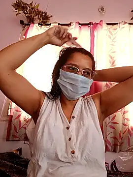 Snapshot of thanusi_2 chatting on 8, 4, 2026 thanusi 2 online show from 8, 4, 2026