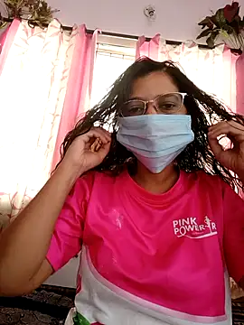 Snapshot of thanusi_2 chatting on 9, 4, 2026 thanusi 2 online show from 9, 4, 2026