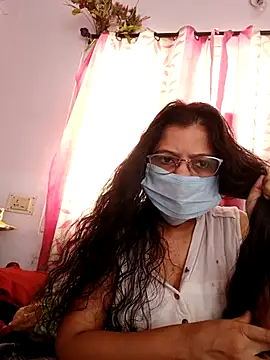 Snapshot of thanusi_2 chatting on 12, 3, 2026 thanusi 2 online show from 12, 3, 2026