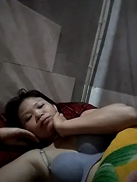 LinhNa999 online show from 4, 12, 2025