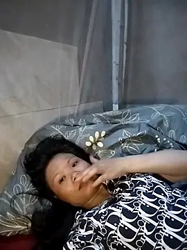 LinhNa999 online show from 15, 4, 2026