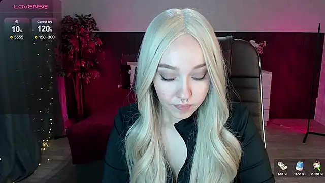 Snapshot of Sexy_Alexia69 chatting on 18, 10, 2025 Sexy Alexia69 online show from 18, 10, 2025