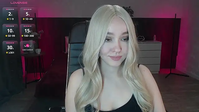 Snapshot of Sexy_Alexia69 chatting on 3, 12, 2025 Sexy Alexia69 online show from 3, 12, 2025