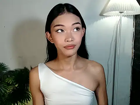 holyakiesha online show from 1, 10, 2025