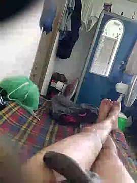 Snapshot of hotbull30 chatting on 23, 9, 2025 hotbull30 online show from 23, 9, 2025